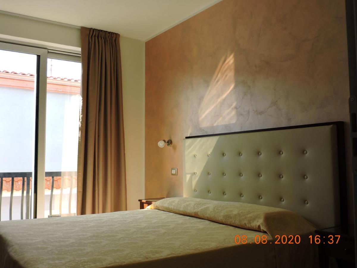 B&B Aquila Reale Portopalo Di Capo Passero Eksteriør billede